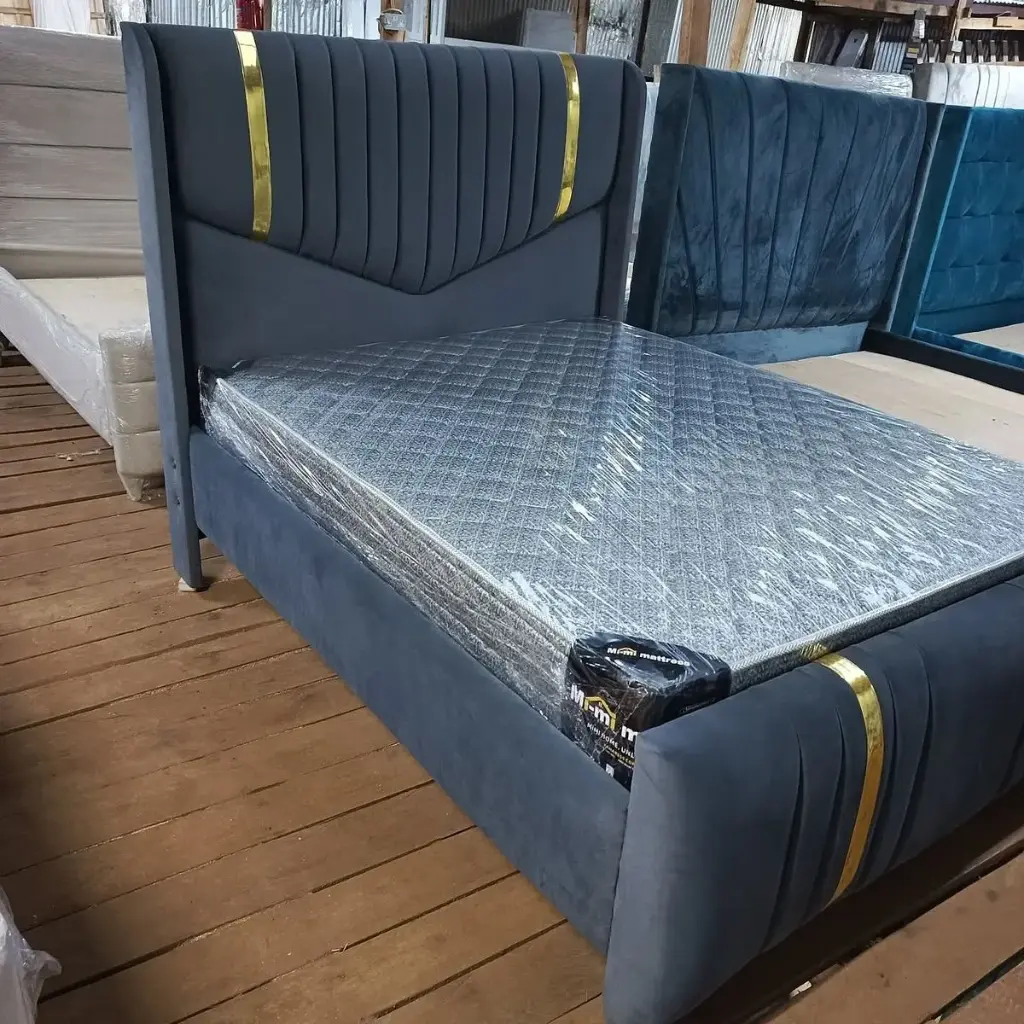 5 by 6 Blue Mirror Bed
