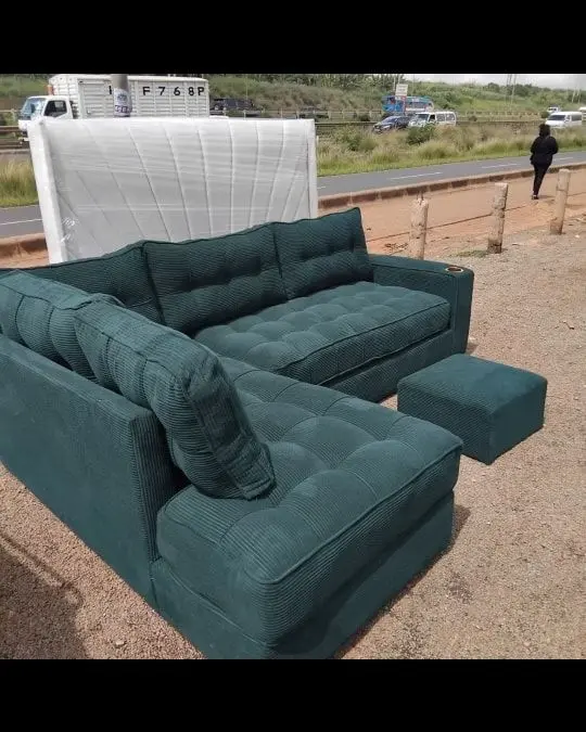5 Seater L-Shaped Sofa With Foot Rest and Cup Holder