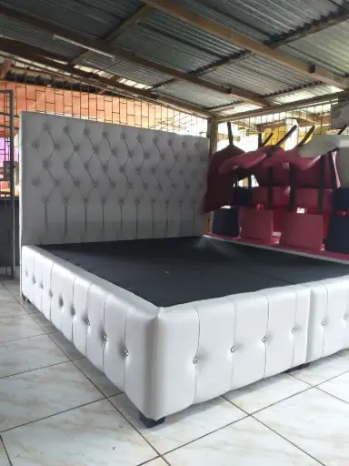 5 by 6 White Chester Bed