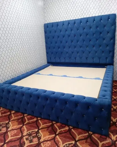 5 by 6 Blue Chester Bed