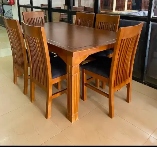 6 Seater Mahogany Dining Table